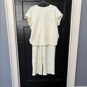 Women's Cream Textured Lounge Set
